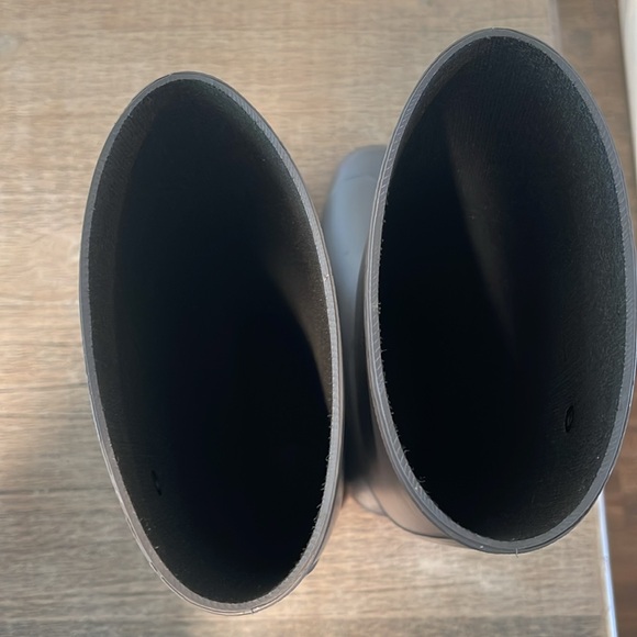 Kamik Gray and Pink Winter Rain Boots - Picture 4 of 7